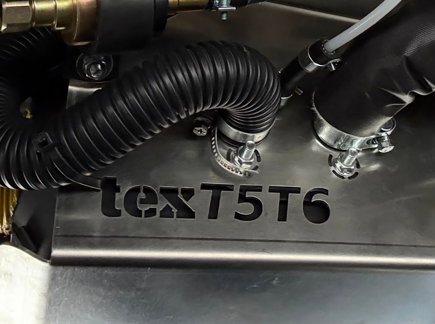 Autoterm Air 2D mit VW T5/T6 Einbaukit